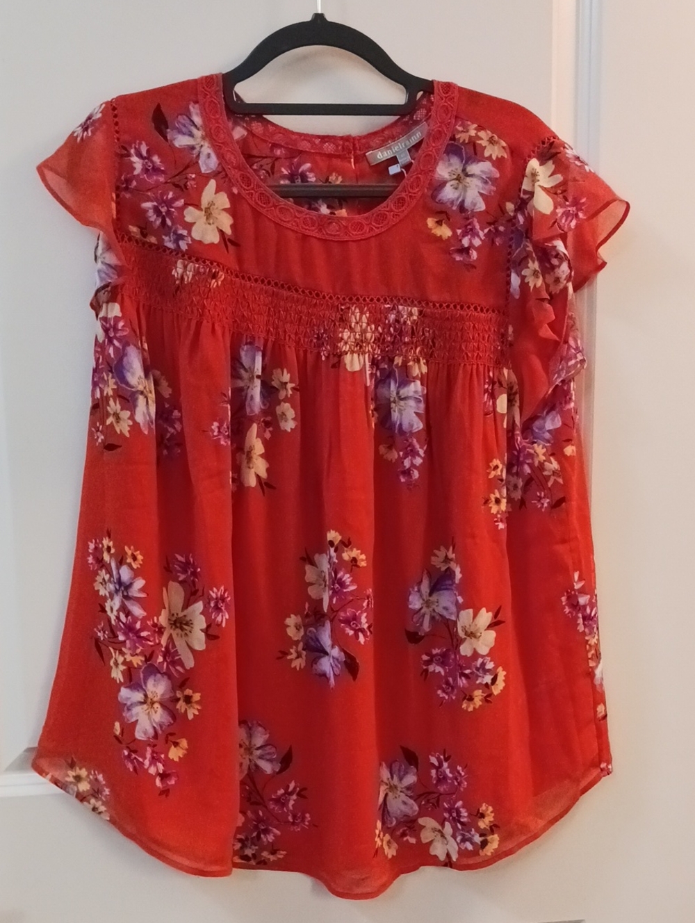 Daniel Rainn Red Floral Flutter Sleeve Blouse